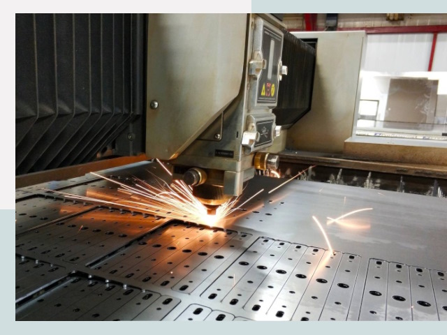 Лазерная резка металла в Кирове от 622 руб.